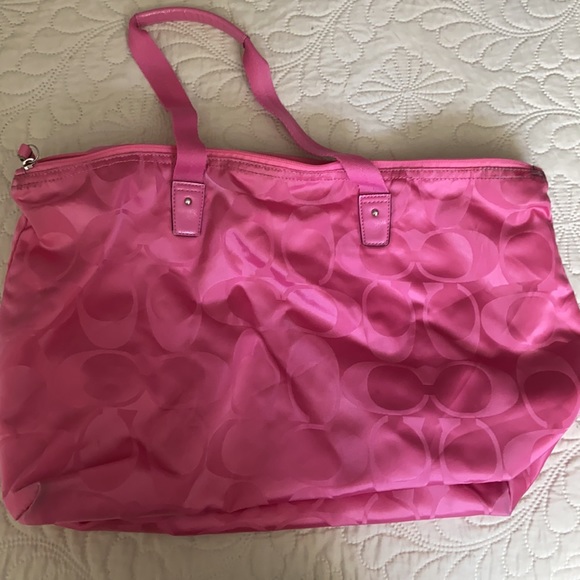 Coach | Pink Bag - Picture 7 of 10